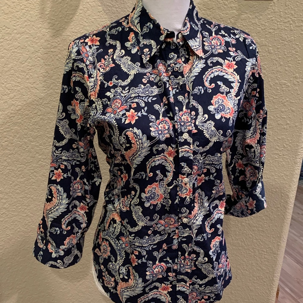 Button down shirt 3/4 sleeve